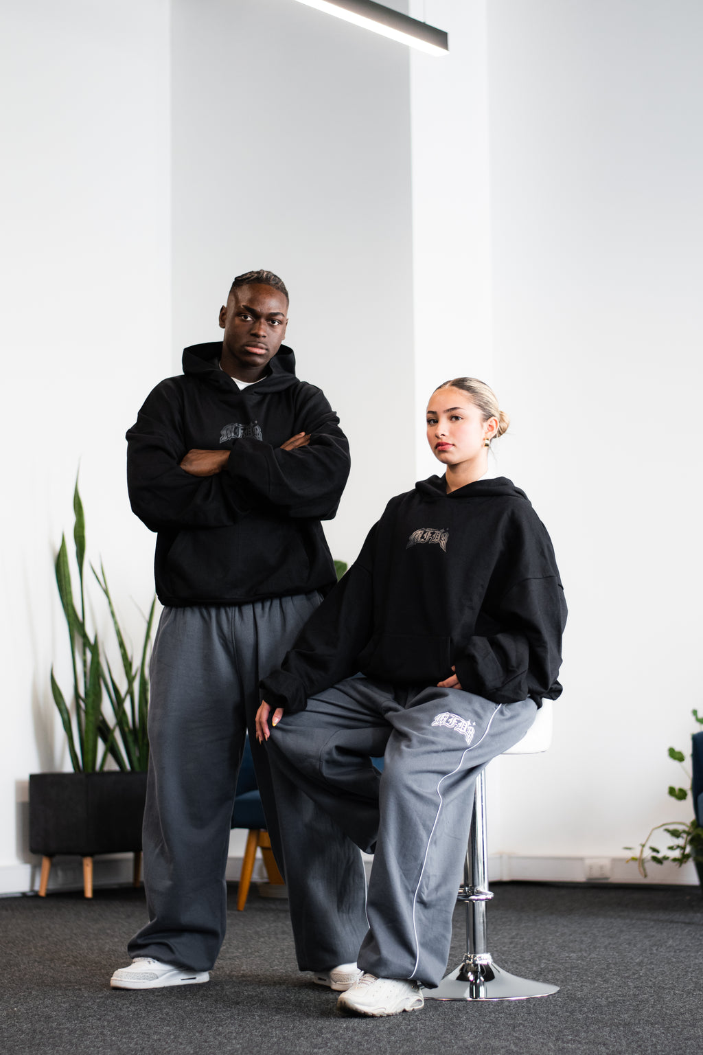 HOODIE LIGHTWEIGHT BLACK