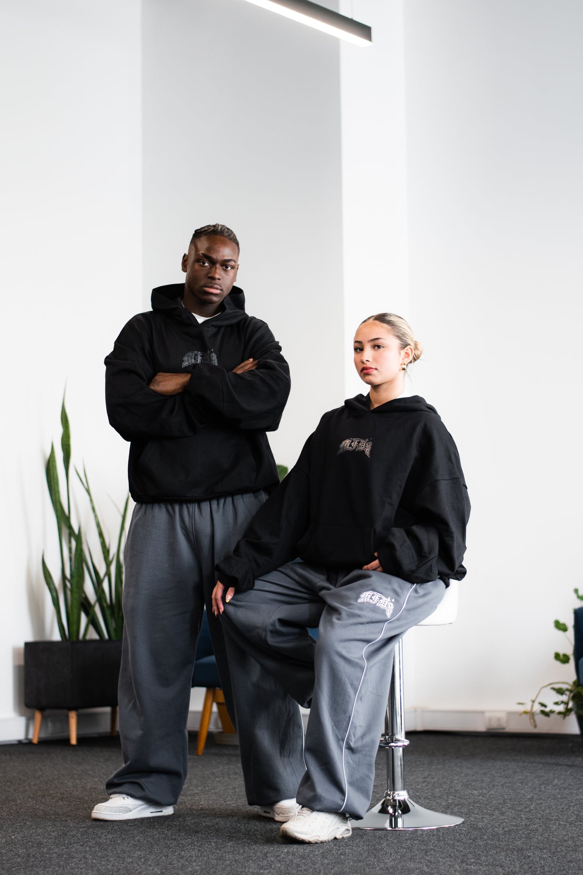 HOODIE LIGHTWEIGHT BLACK